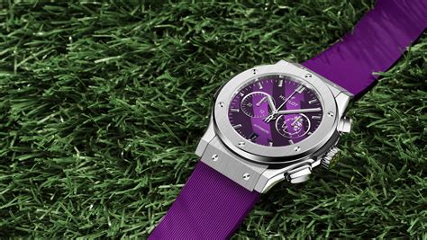 HUBLOT LOVES FOOTBALL